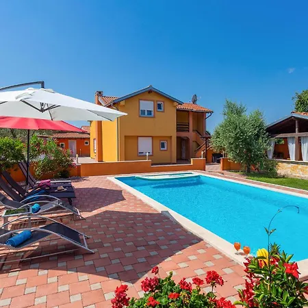 4 Bedroom Stunning In Skicini Jursici